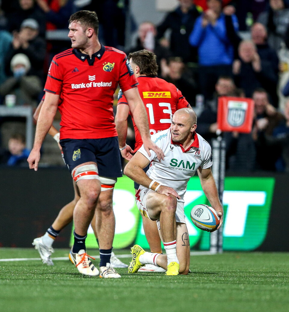 Stockdale with his second try