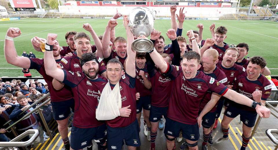 Enniskillen lifting last season's Junior Cup