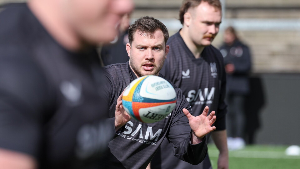Sean Reffell starts at openside flanker