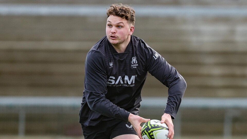 Lorcan McLoughlin is named at number eight.