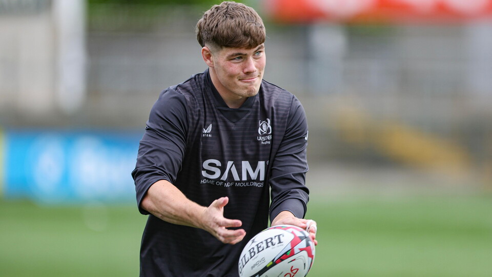Jude Postlethwaite returns the start XV at inside centre.