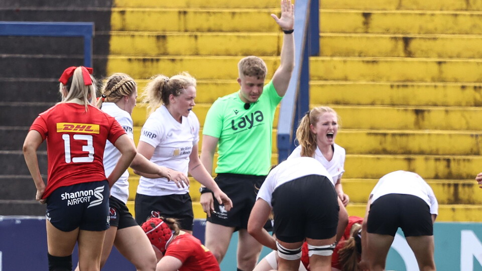 In a tight battle in Cork, Ulster secured two bonus points in a defeat against Munster in Round 1 of the Vodafone Interprovincial Championship.