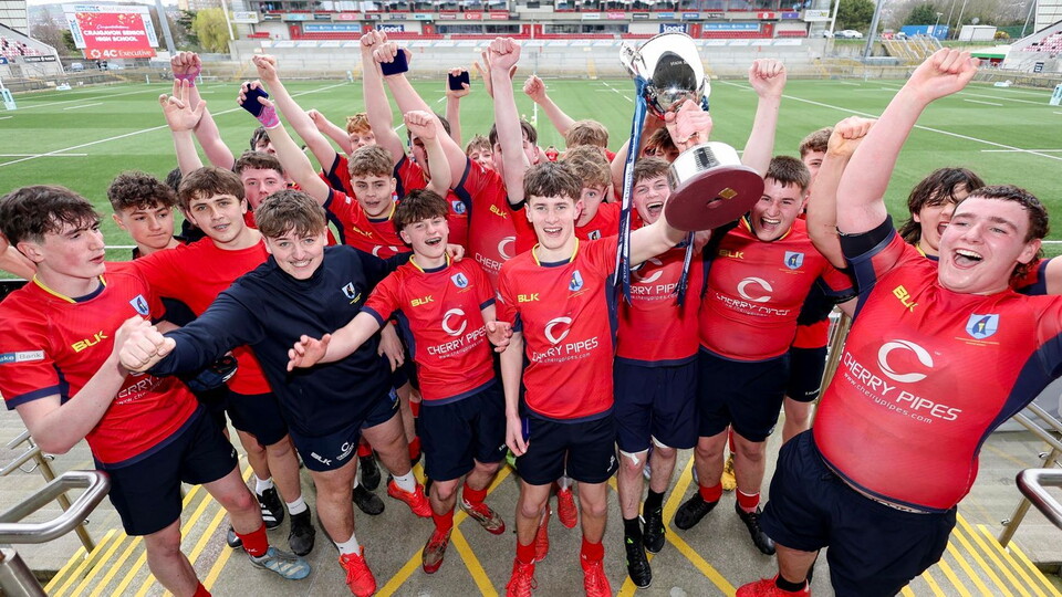 Craigavon Senior High School secured the Danske Bank High Schools’ Cup in dramatic fashion at Affidea Stadium today, scoring a try in the final play of the game to defeat Ballymoney High School, 15-14.