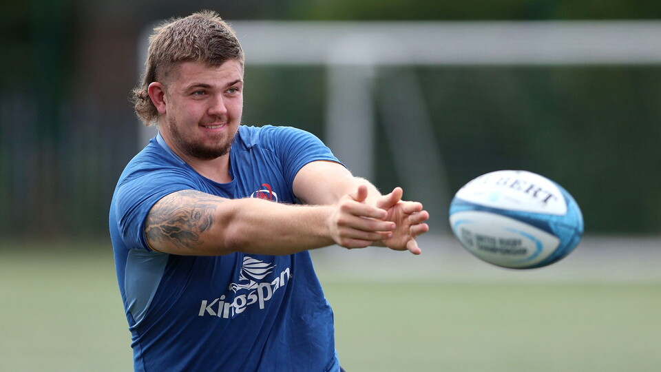 The 21-year-old tighthead prop joins Ulster Rugby after impressing in the AIL last season with Clontarf Rugby.