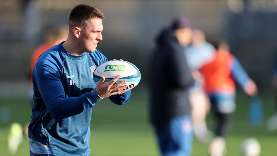 Dan McFarland has named his Ulster side to take on Connacht Rugby, in this Friday’s BKT United Rugby Championship Round 8 Interprovincial derby at Kingspan Stadium.