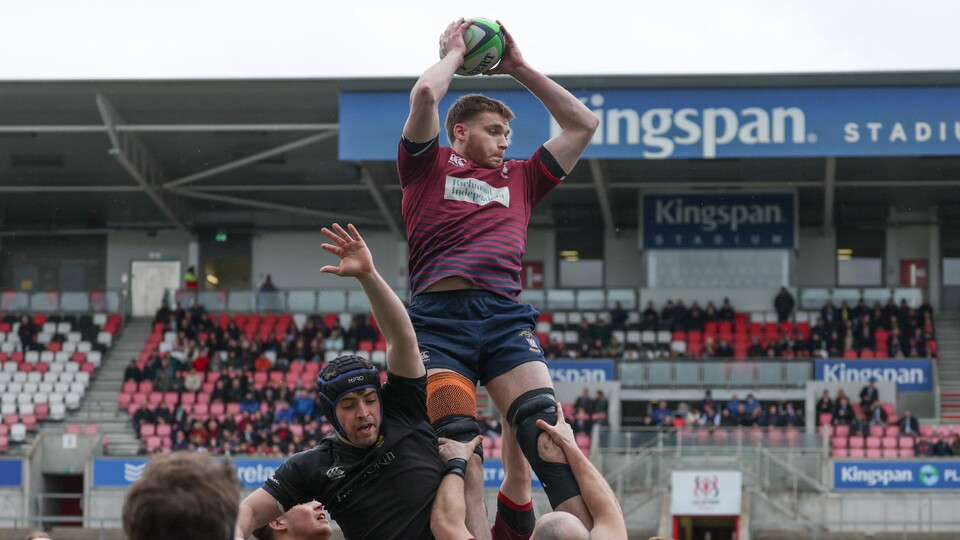 Enniskillen RFC has won the Bank of Ireland Towns Cup after a thrilling final victory over Ballymena 2XV at Kingspan Stadium.
