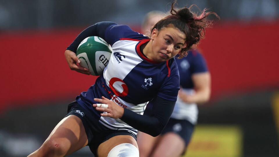 The five-try Wolfhounds knocked Edinburgh Rugby off the top of the Celtic Challenge table, with Aoife Wafer touching down twice in a 27-17 bonus point victory for Neill Alcorn’s side