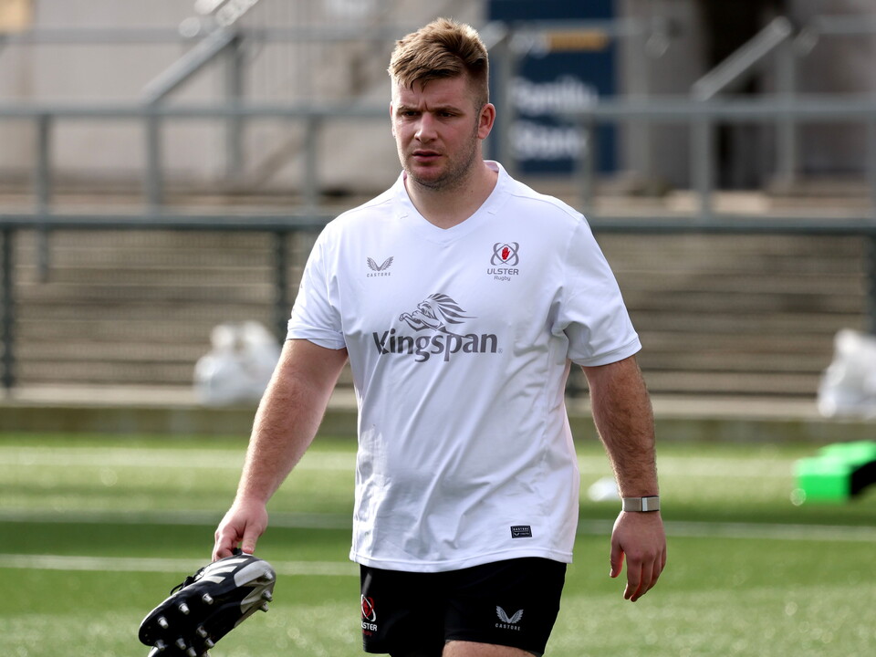 The 25 year-old prop has signed a deal with the province, bolstering the squad’s front row options.