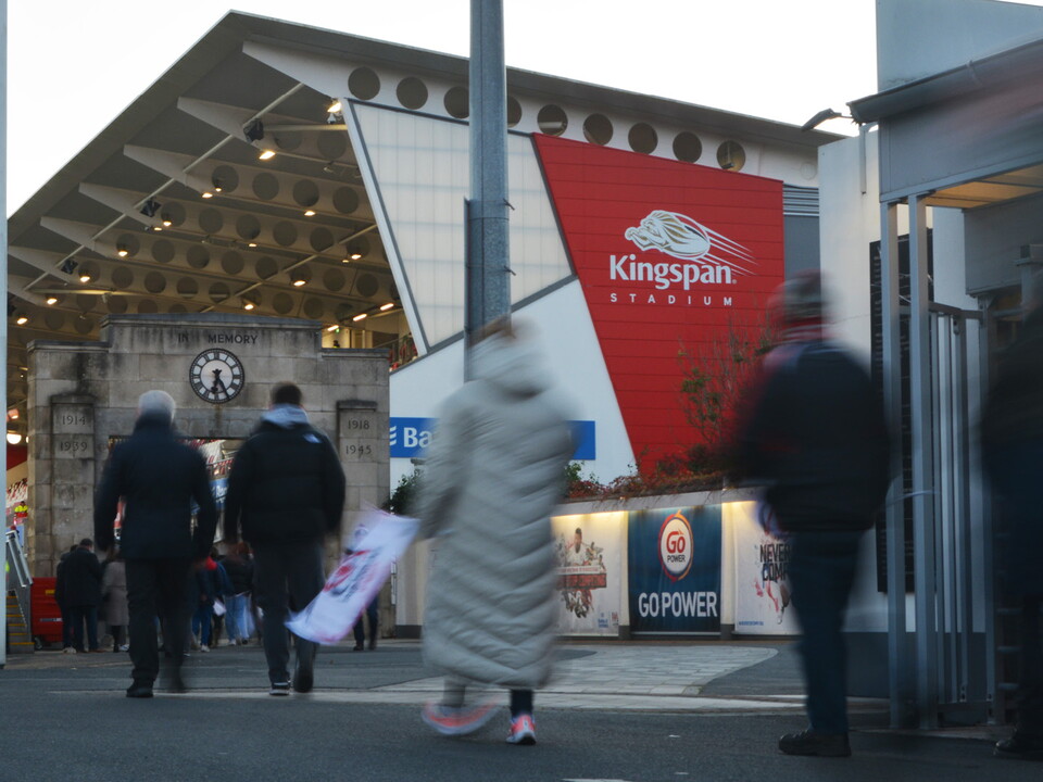 Friday night lights return to Kingspan Stadium as Ulster welcomes Ospreys in Round 5 of the BKT United Rugby Championship (kick-off 7.35pm).
