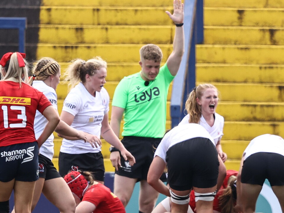 In a tight battle in Cork, Ulster secured two bonus points in a defeat against Munster in Round 1 of the Vodafone Interprovincial Championship.