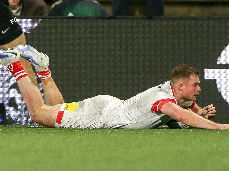 Ulster roared into their EPCR Challenge Cup campaign tonight, securing a stunning 61-7 victory over Racing 92 in a nine-try, bonus-point performance at Affidea Stadium.