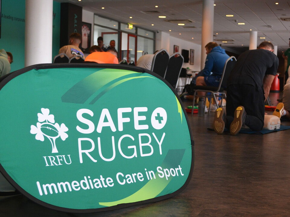 Ulster Rugby Senior Men's players and staff learned about the important steps when helping somebody who is in need of first aid and medical assistance, in the IRFU- led course at Kingspan Stadium.