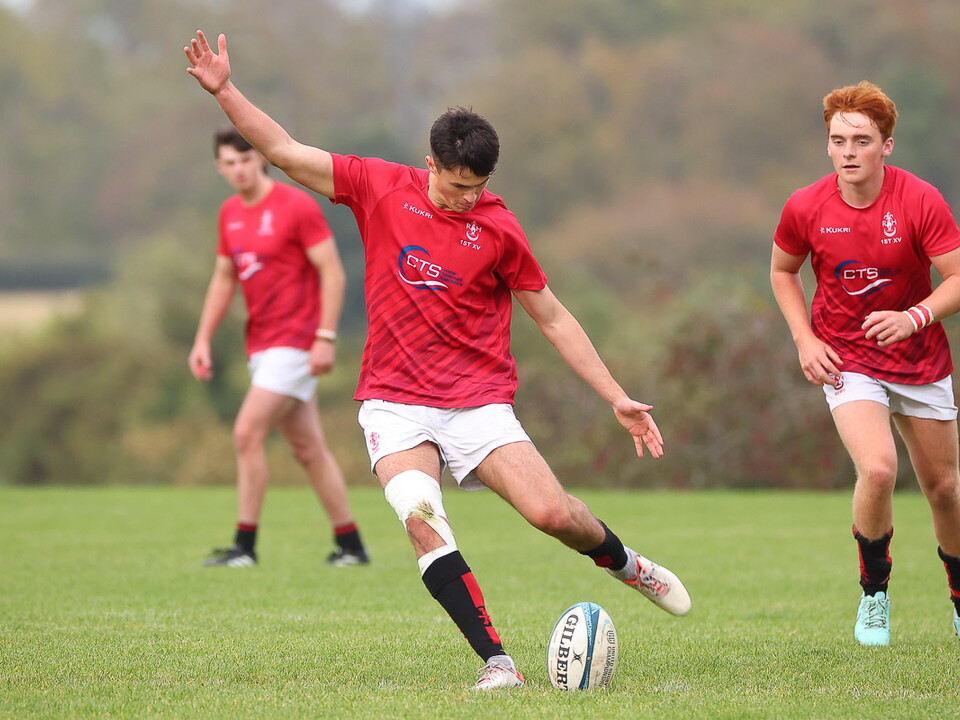 The final games of the group stages in the Danske Bank Ulster Schools’ Cup took place this week, with 10 schools having secured their place in the draw for the Round of 16 which takes place next week on Tuesday 17 December.